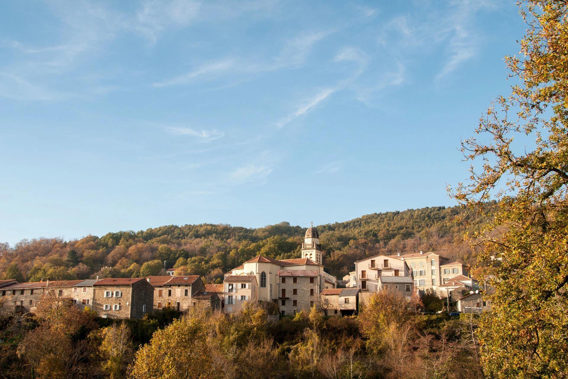 L'arrière pays ajaccien facilement accessible depuis l'hôtel 4 étoiles à Ajaccio